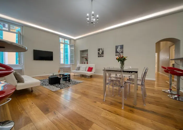 Old Town Luxury 3 Beds *