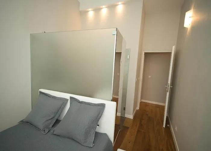 Old Town Luxury 3 Beds * 니스