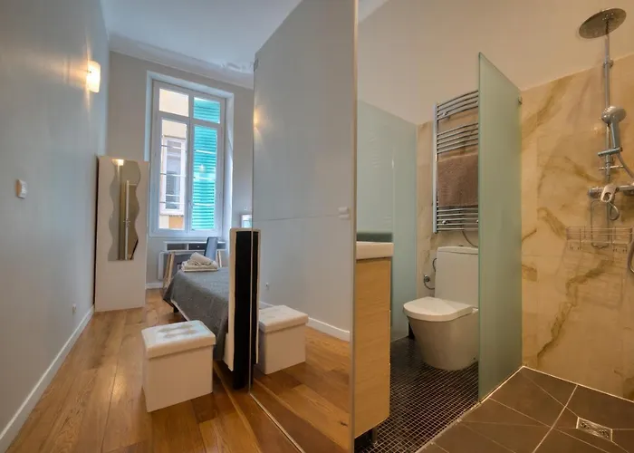 Old Town Luxury 3 Beds Apartmán *