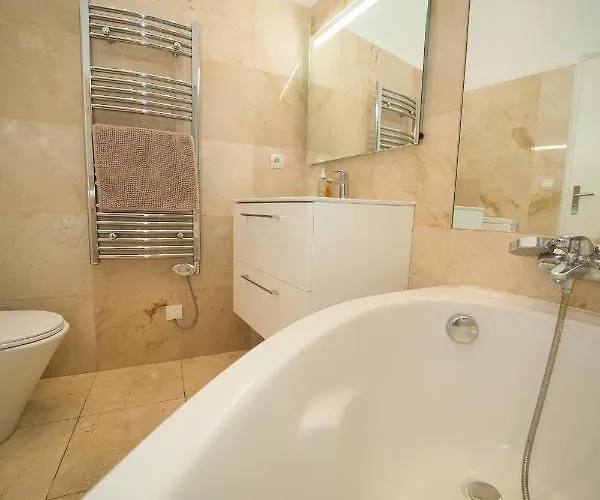 Apartment Old Town Luxury 3 Beds