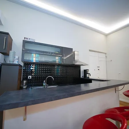 Old Town Luxury 3 Beds Apartament