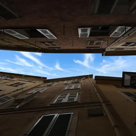 Old Town Luxury 3 Beds Nizza