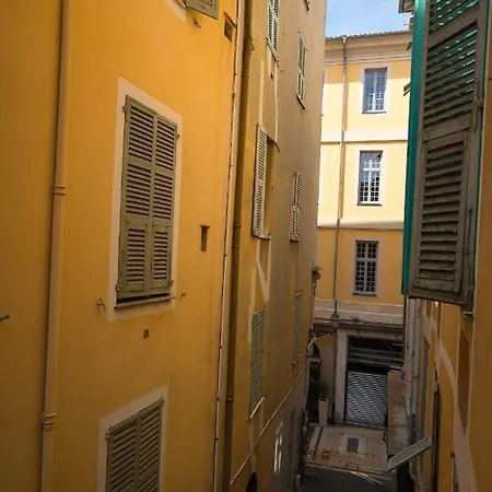 Old Town Luxury 3 Beds Appartamento Nizza