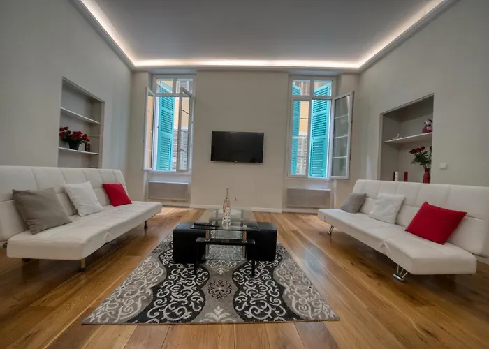 Old Town Luxury 3 Beds * Nice