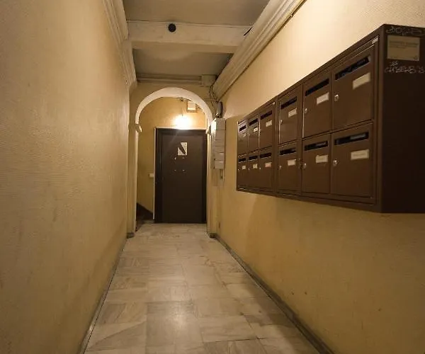 Old Town Luxury 3 Beds نيس